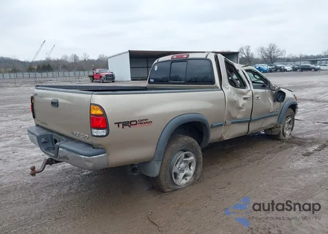 2001 Toyota Tundra Sr5 V8 из США, поврежденный, VIN 5TBBT44101S190920